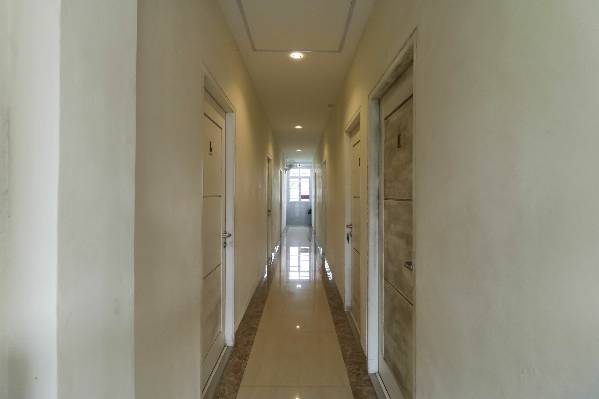 Reddoorz Near Nagoya Hill Hotel Batam Luaran gambar